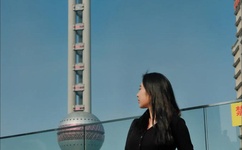 他解开我奶罩吸我奶